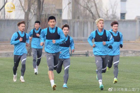 切尔西球迷组织表示：“我们的成员和世界各地的球迷遭遇了终极的背叛，这是一个为了让顶层赚钱的、出于贪婪而做出的决定，它没有考虑到忠诚的球迷、我们的历史、未来以及整个国家的足球的未来。